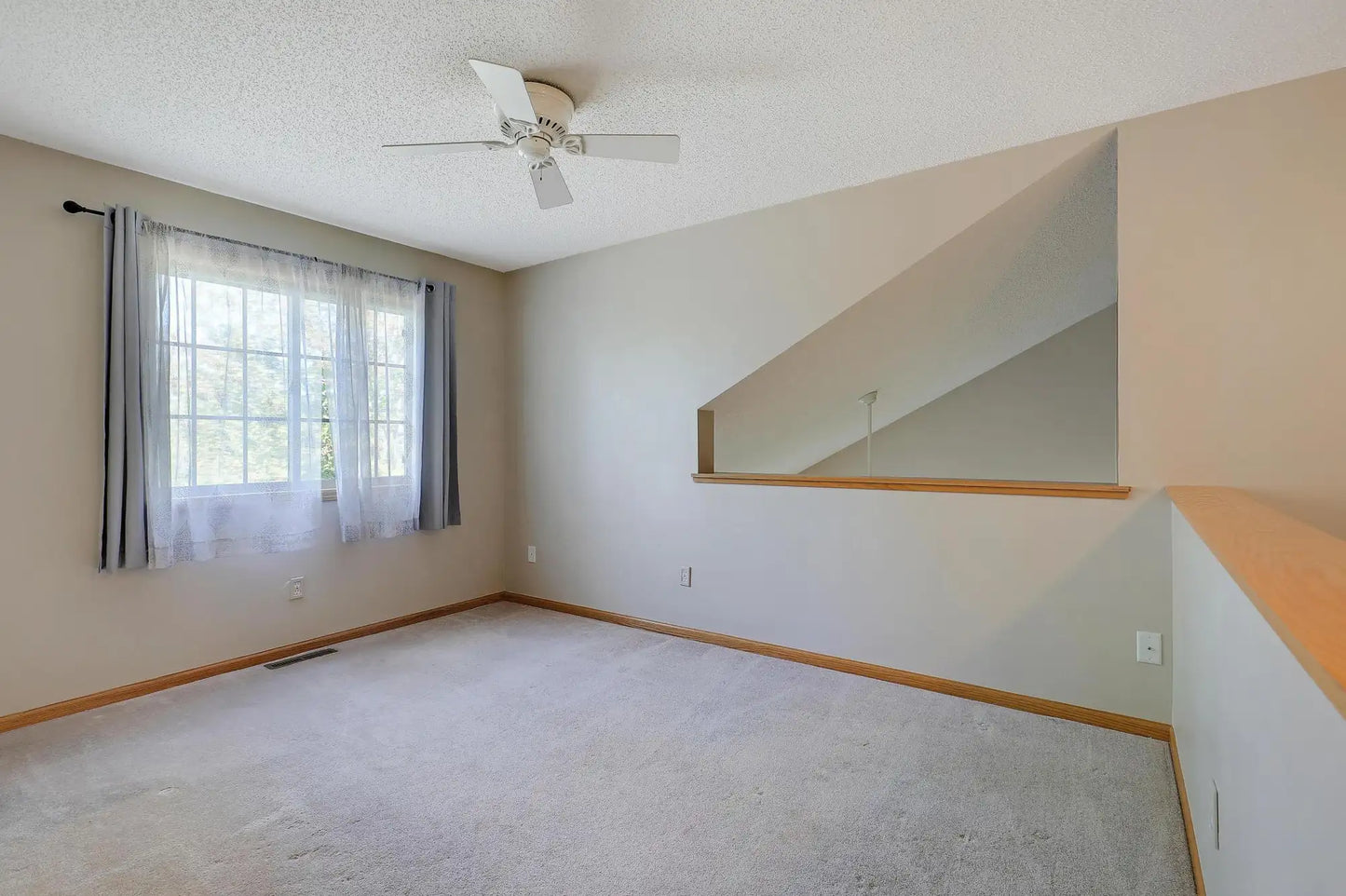 16861 Embers Avenue, Lakeville, MN 55024