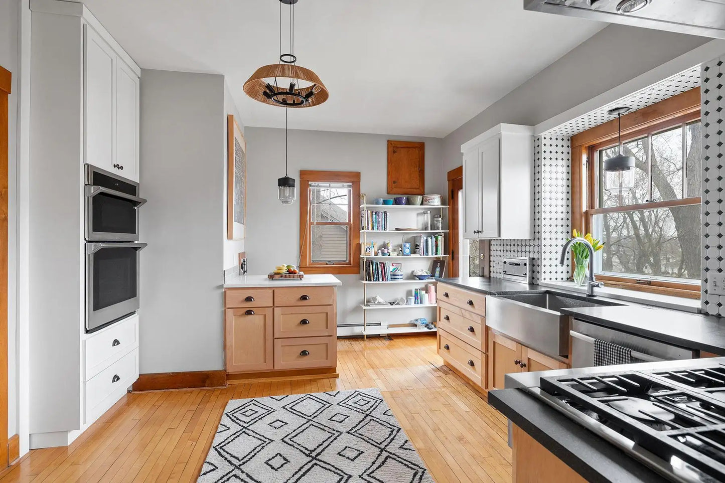 201 2nd Street, Excelsior, MN 55331
