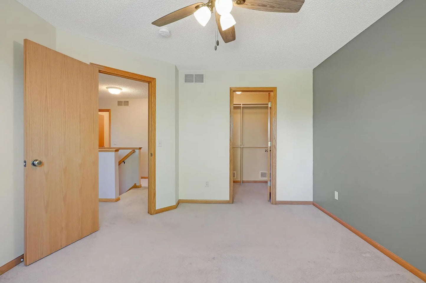 16861 Embers Avenue, Lakeville, MN 55024