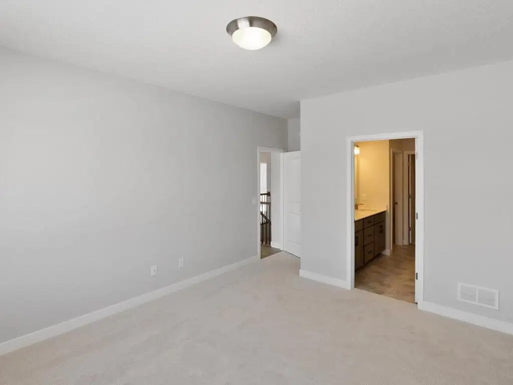 19360 Everglade Path, Farmington, MN 55024