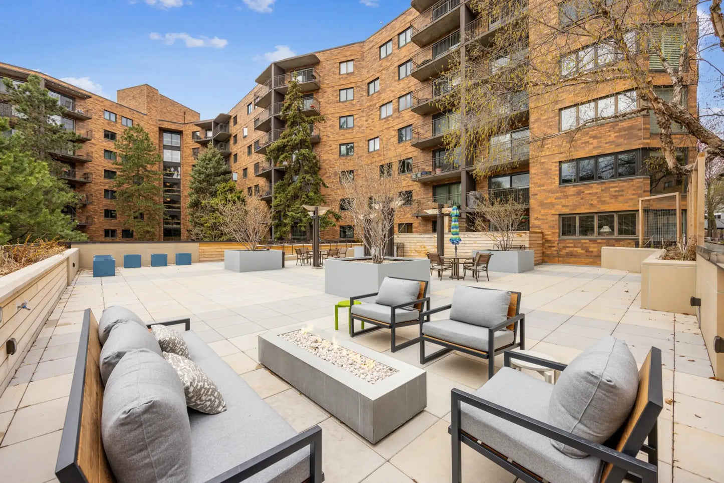 210 Grant Street, Minneapolis, MN 55403