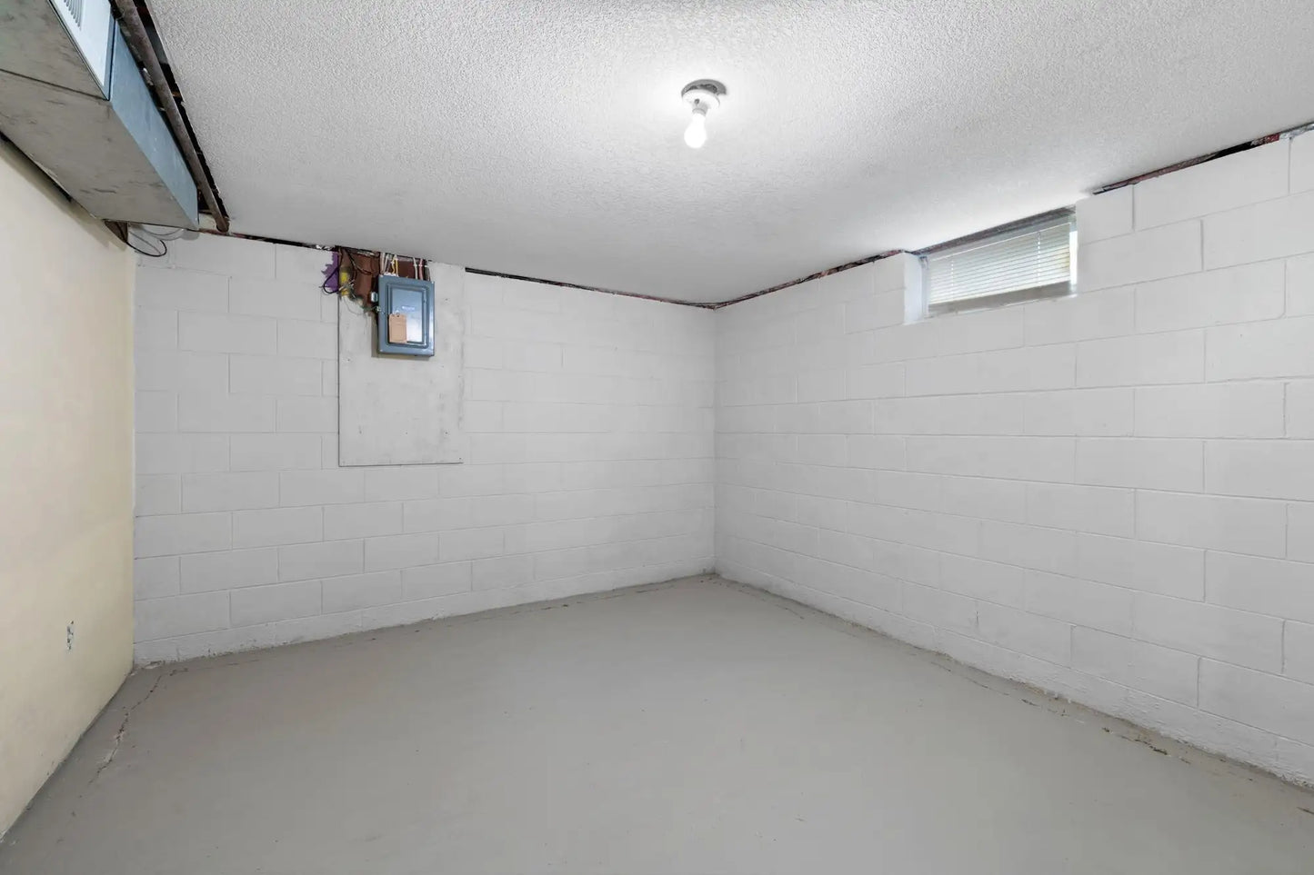 305 Dunn Avenue, Hinckley, MN 55037