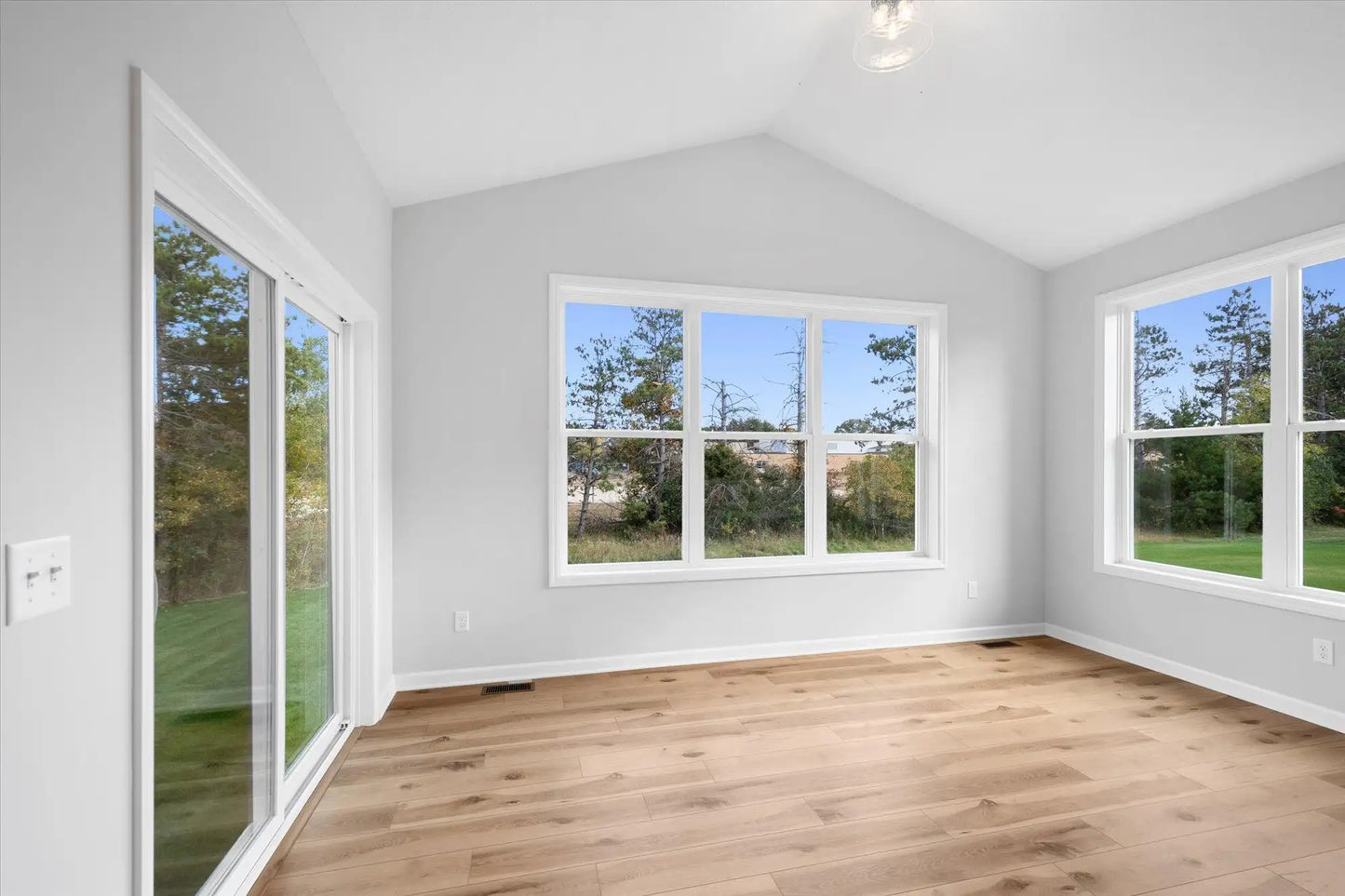 15005 Riverview Lane, Dayton, MN 55327