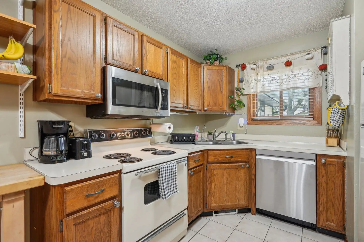 13352 Zenith Lane, Eden Prairie, MN 55346