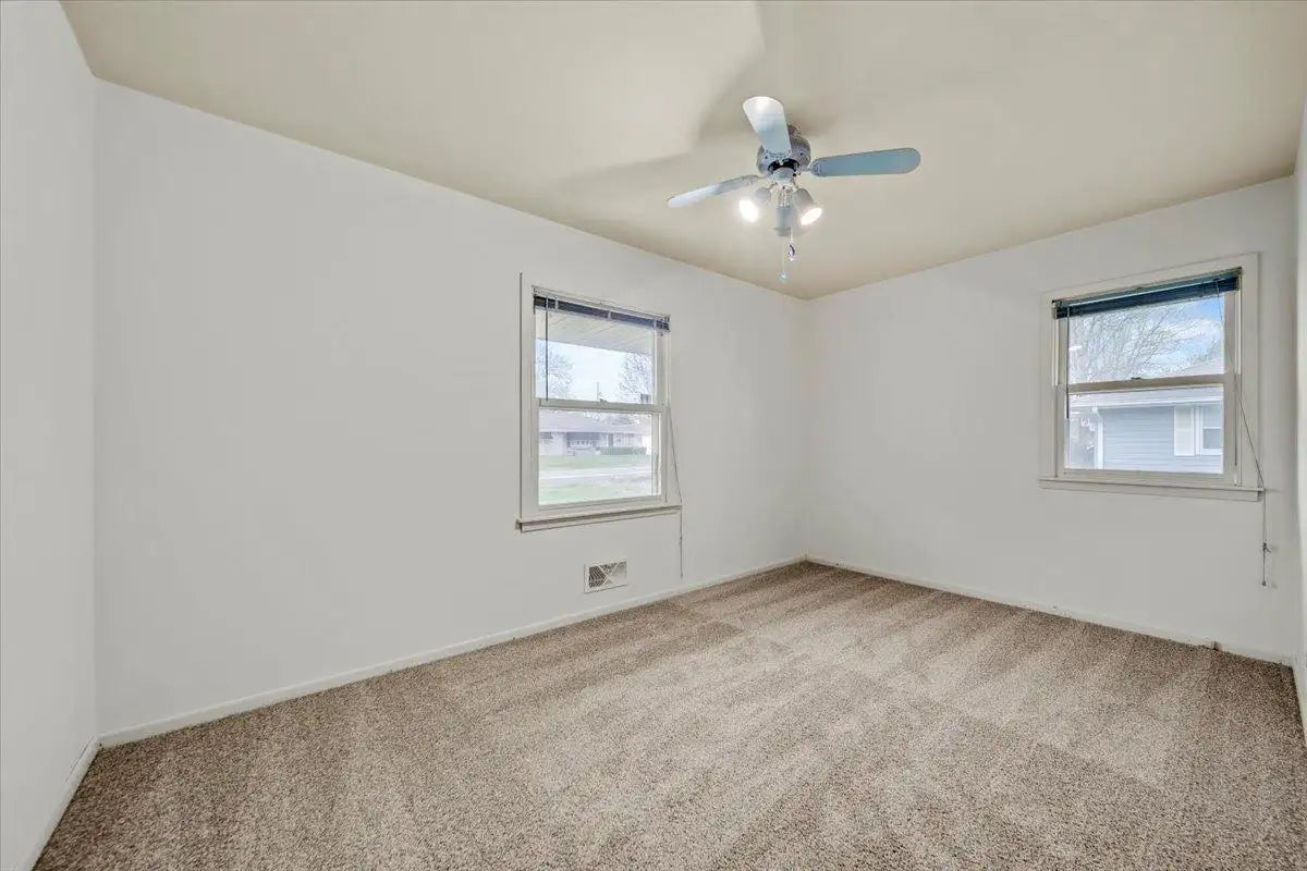 8800 Chicago Avenue, Bloomington, MN 55420