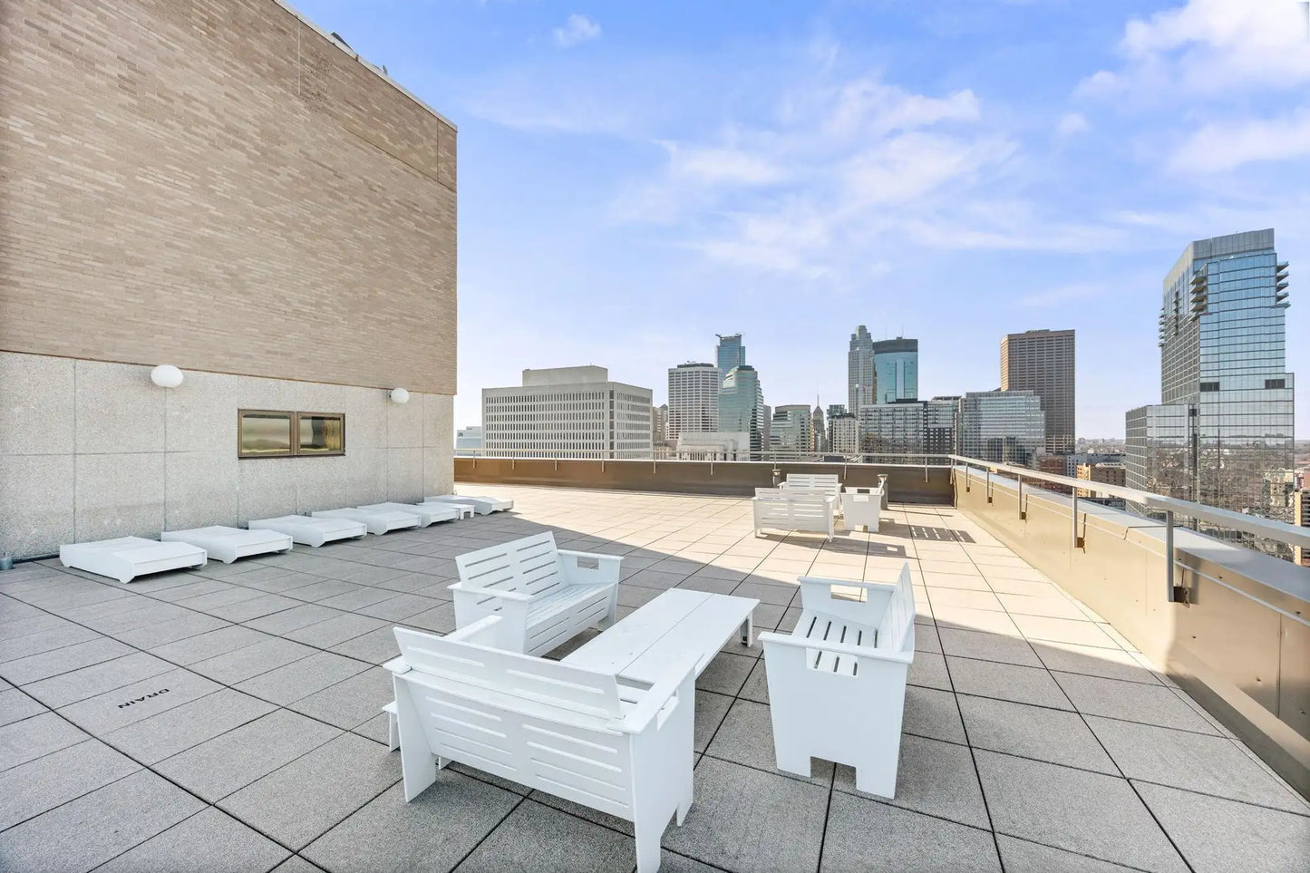 15 1st Street, Minneapolis, MN 55401