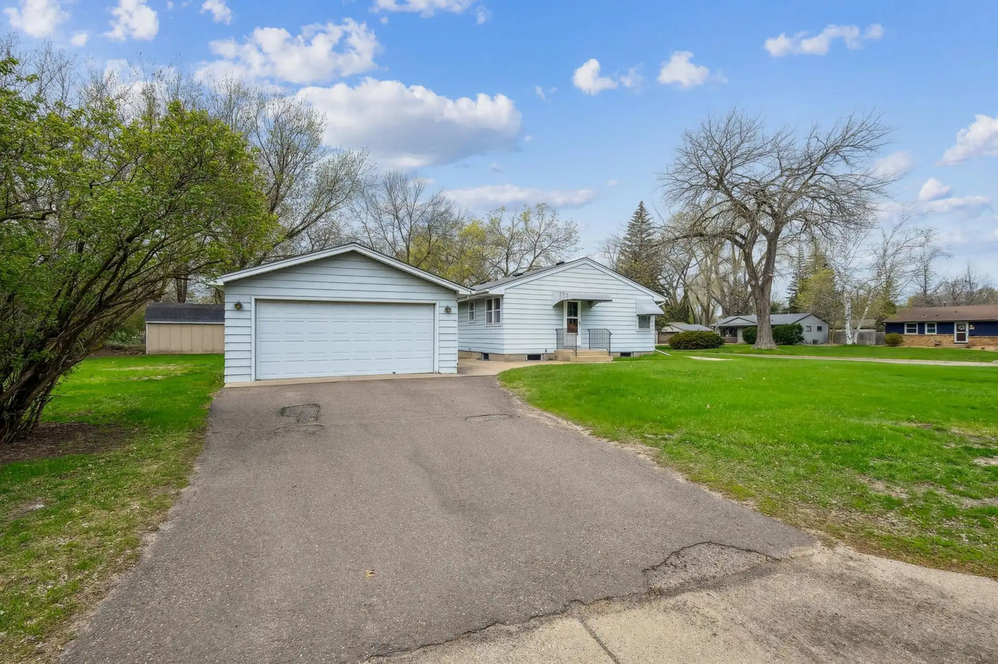 8101 64th Avenue, Brooklyn Park, MN 55428