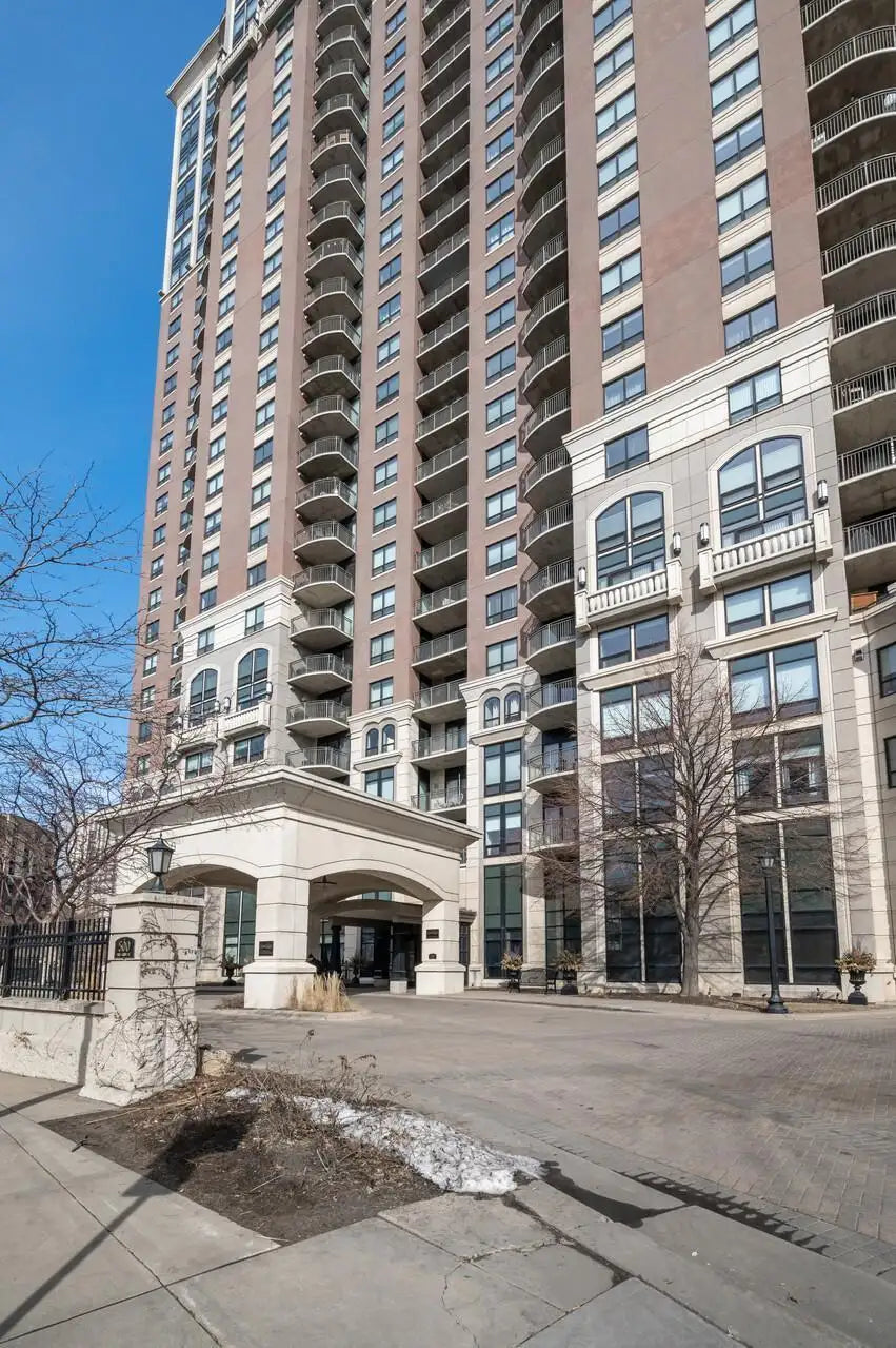 500 Grant Street, Minneapolis, MN 55404