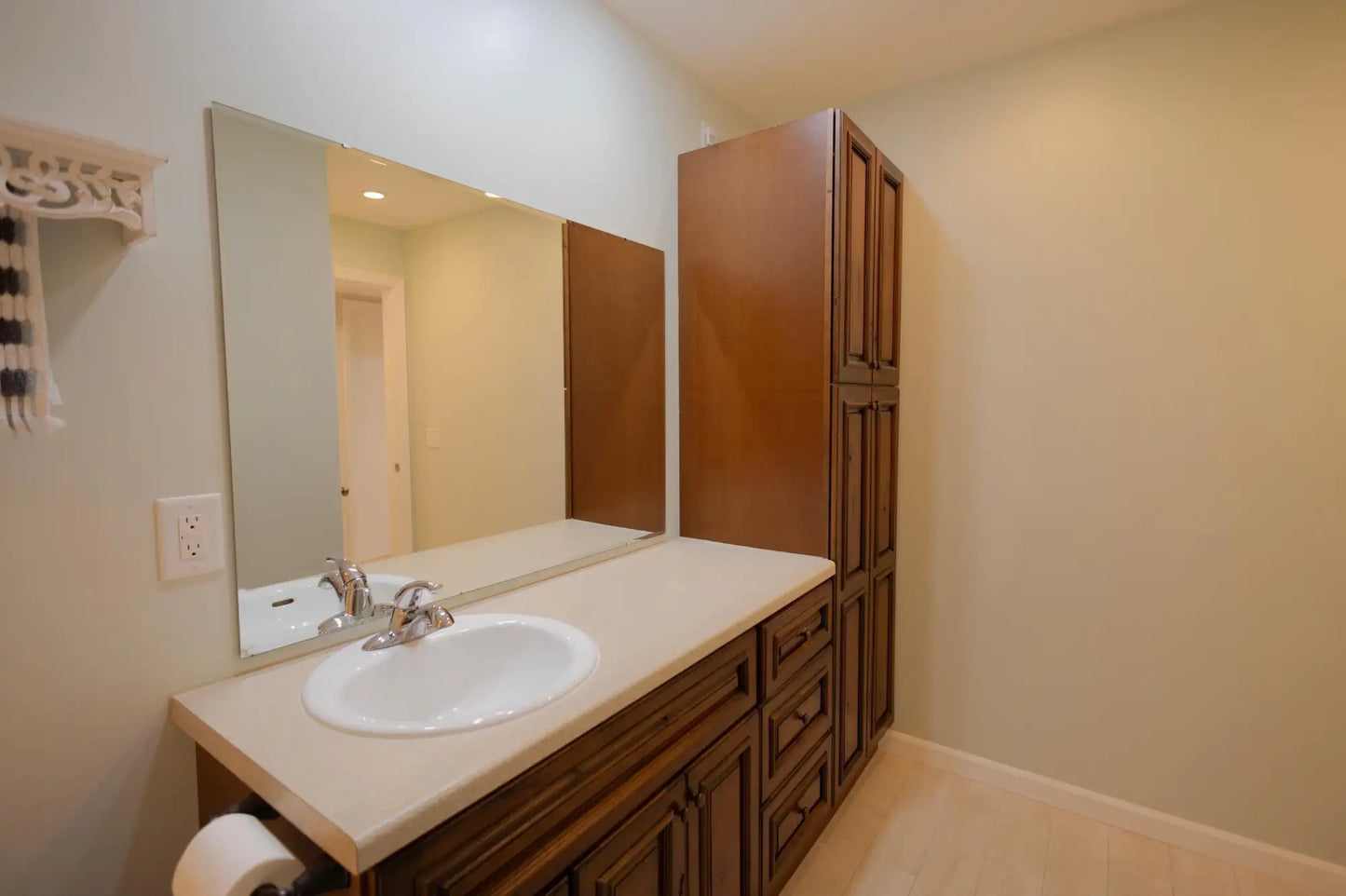 1345 Crestridge Lane, Eagan, MN 55123