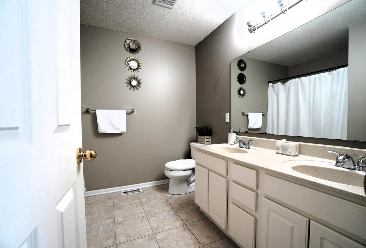 1643 Crossings Boulevard, Shakopee, MN 55379
