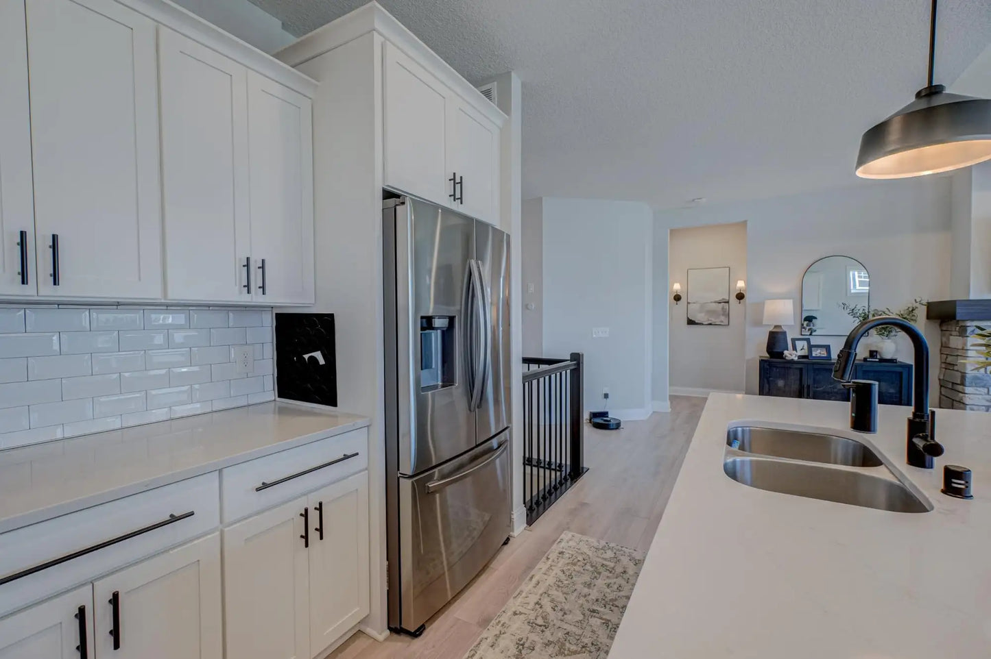 4860 Briarcroft Lane, Woodbury, MN 55129