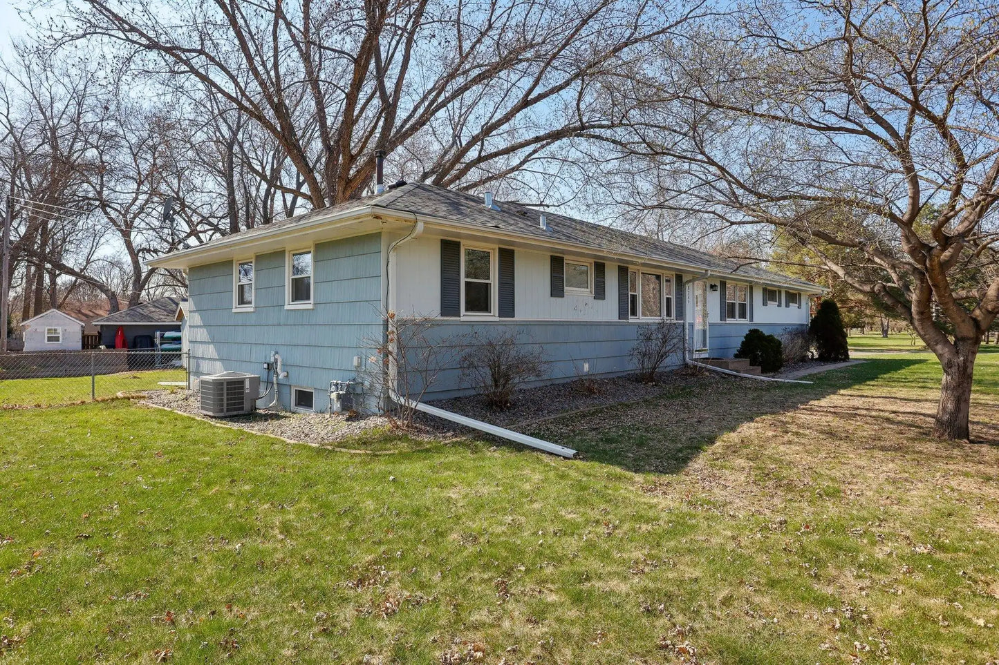 8249 River Road, Brooklyn Park, MN 55444