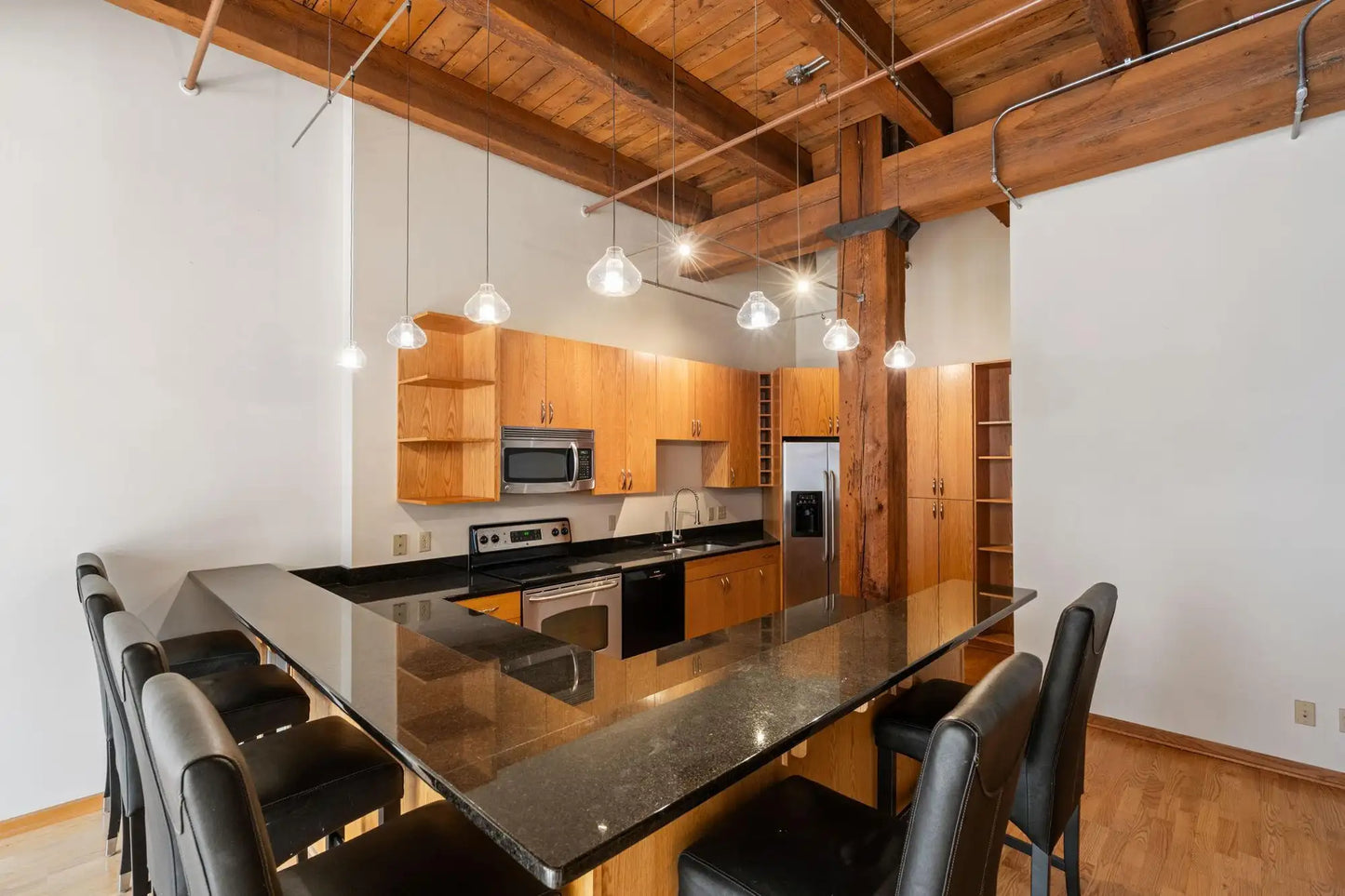 400 1st Street, Minneapolis, MN 55401