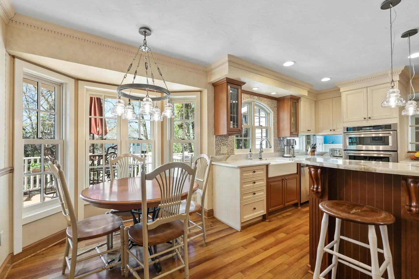 12581 Dover Drive, Apple Valley, MN 55124