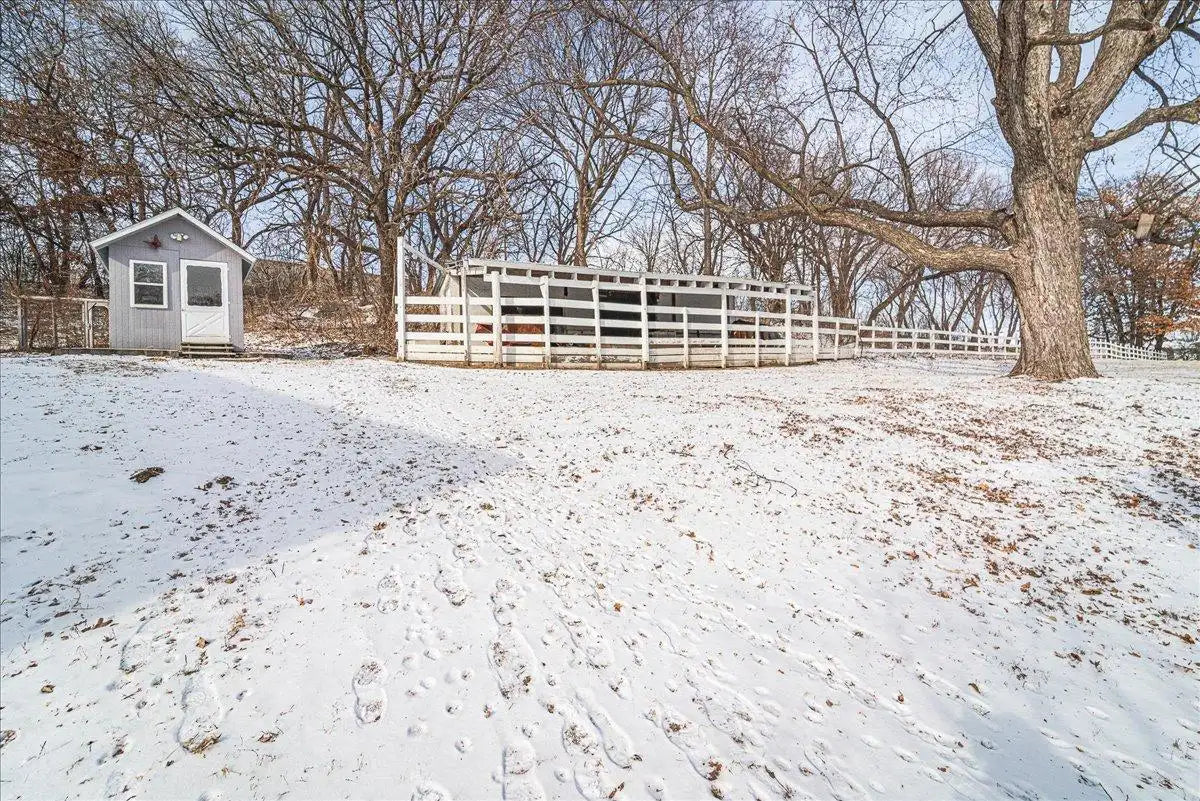 6050 Cahill Avenue, Inver Grove Heights, MN 55076