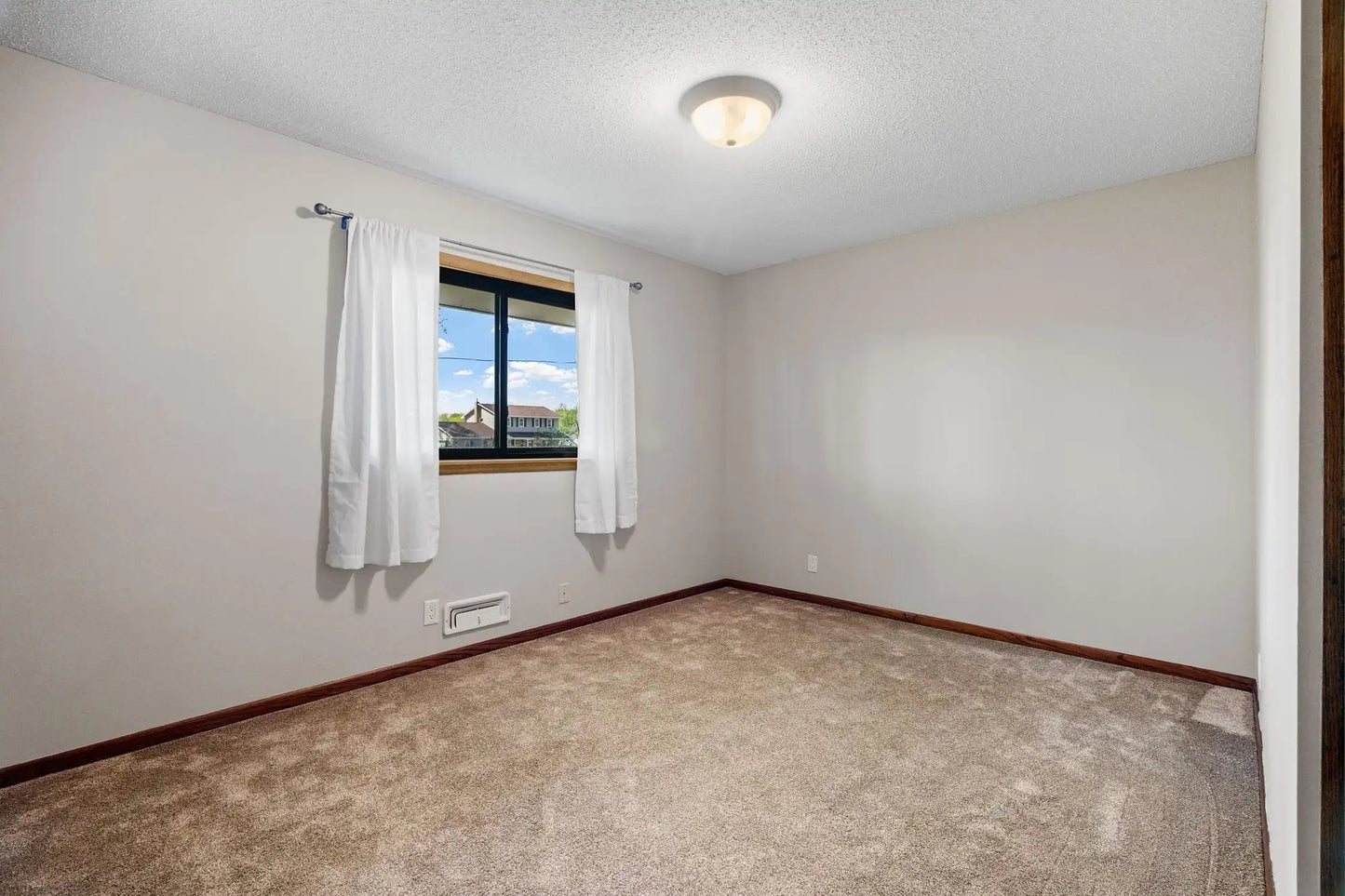 13621 Fairlawn Avenue, Apple Valley, MN 55124