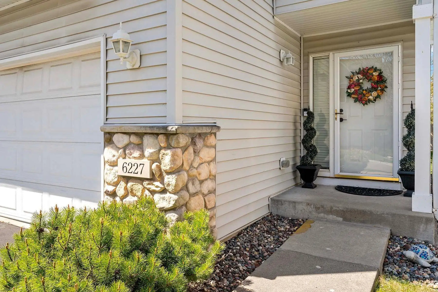 6227 Upland Lane, Maple Grove, MN 55311