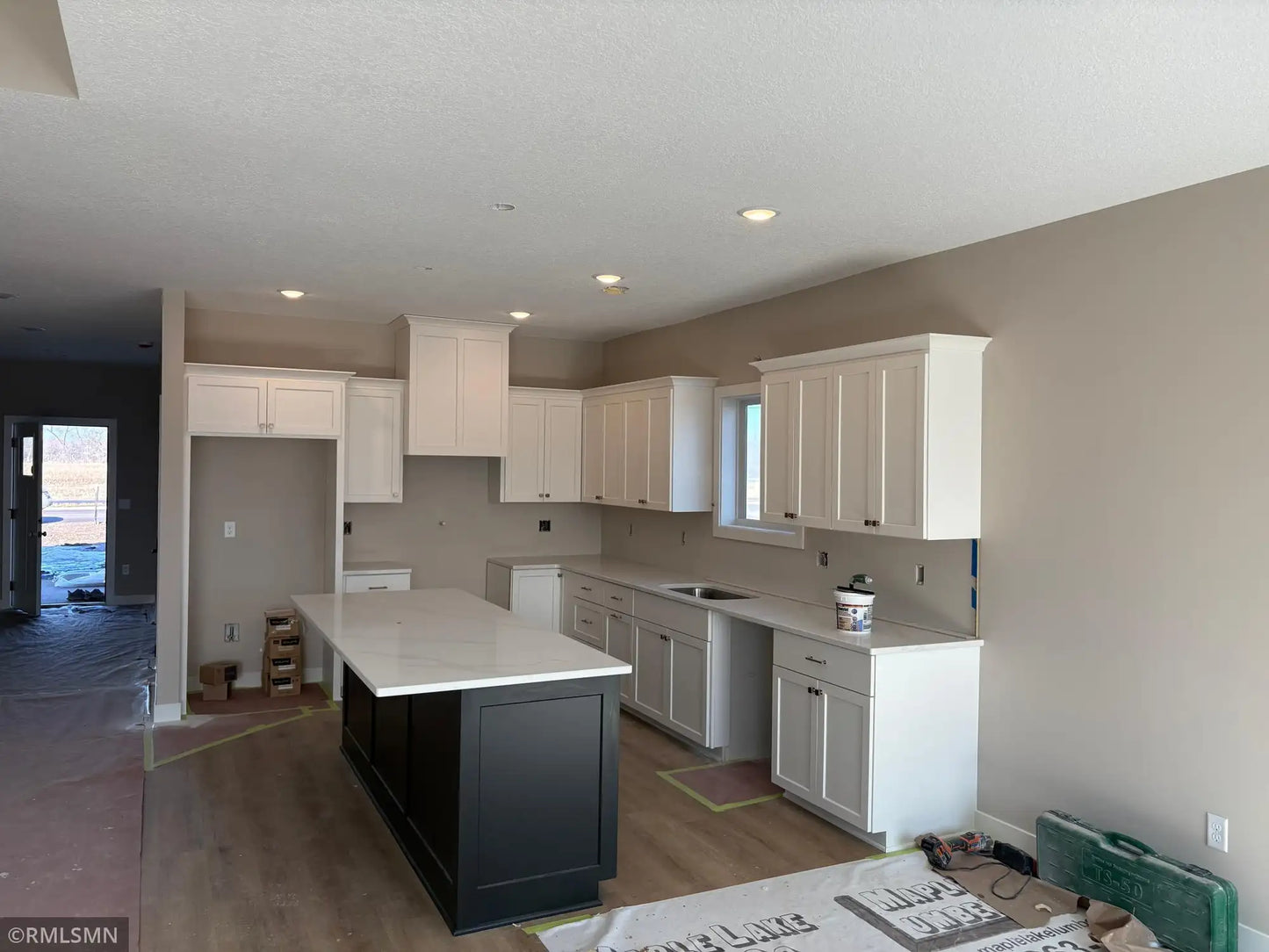 7541 Lake John Drive, Annandale, MN 55302