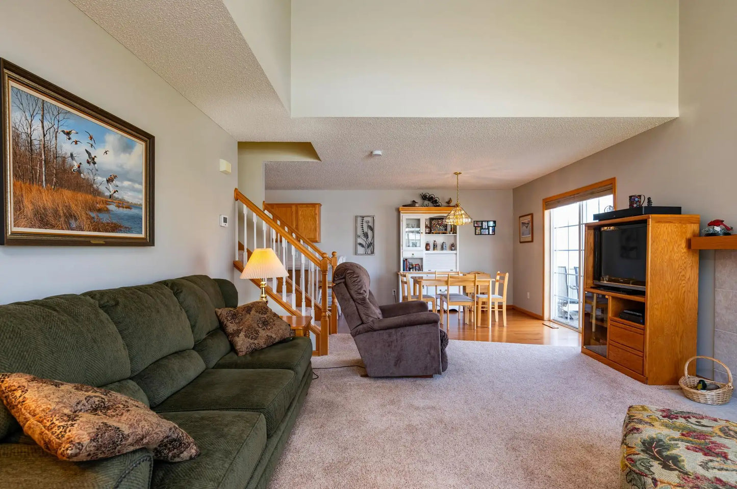 8690 Quarry Ridge Lane, Woodbury, MN 55125