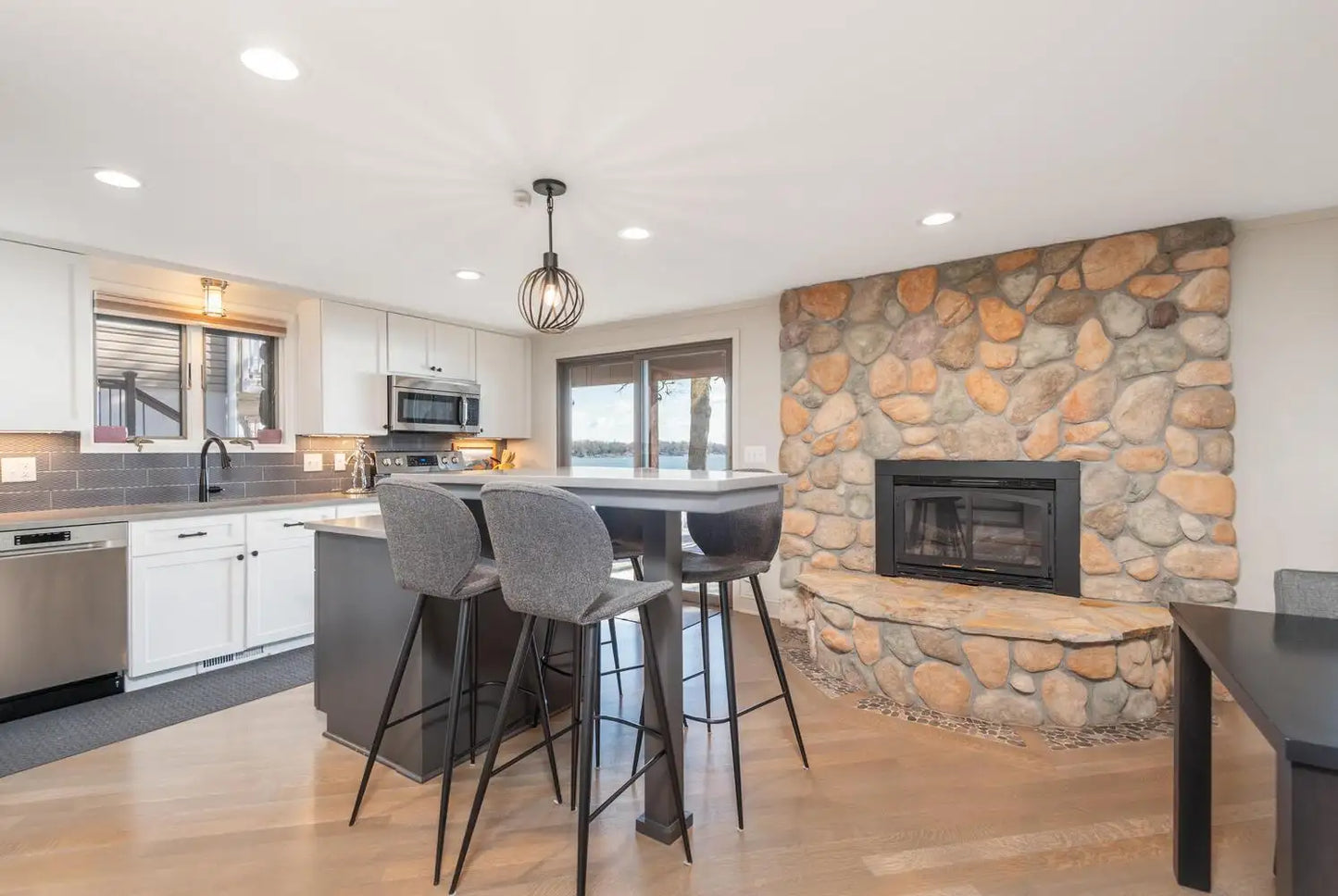 3008 Highland Boulevard, Mound, MN 55364