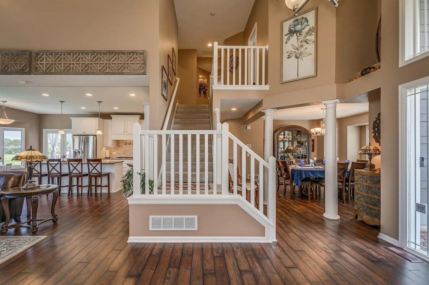 2692 Eagle Valley Drive, Woodbury, MN 55129
