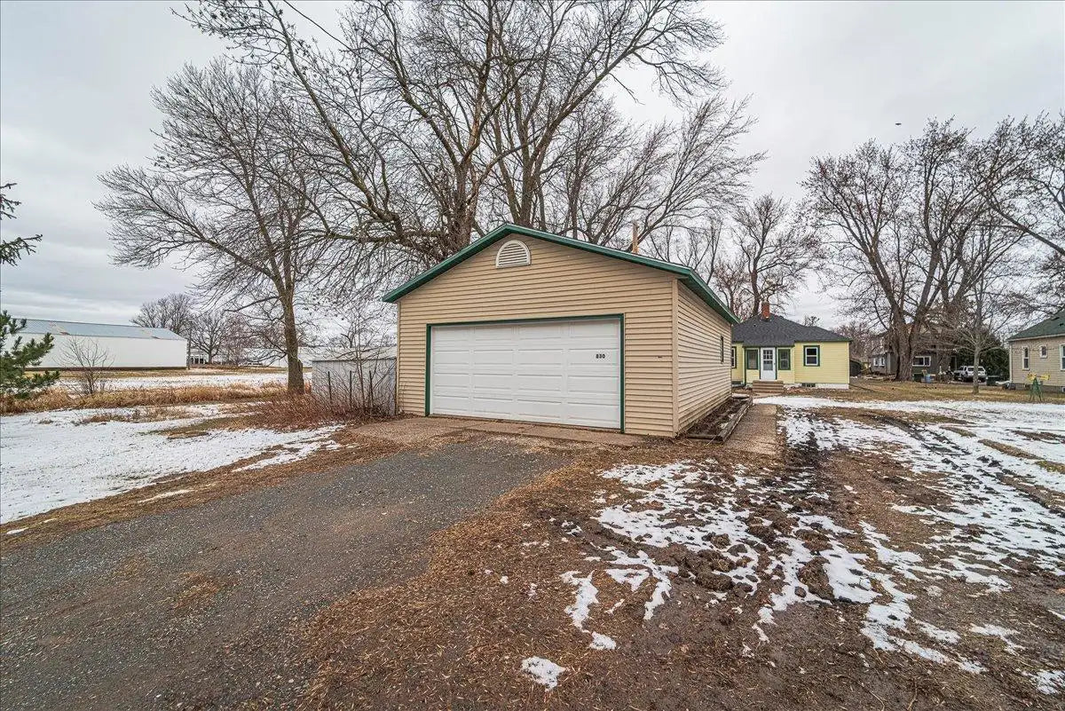 830 3rd Street, Rush City, MN 55069