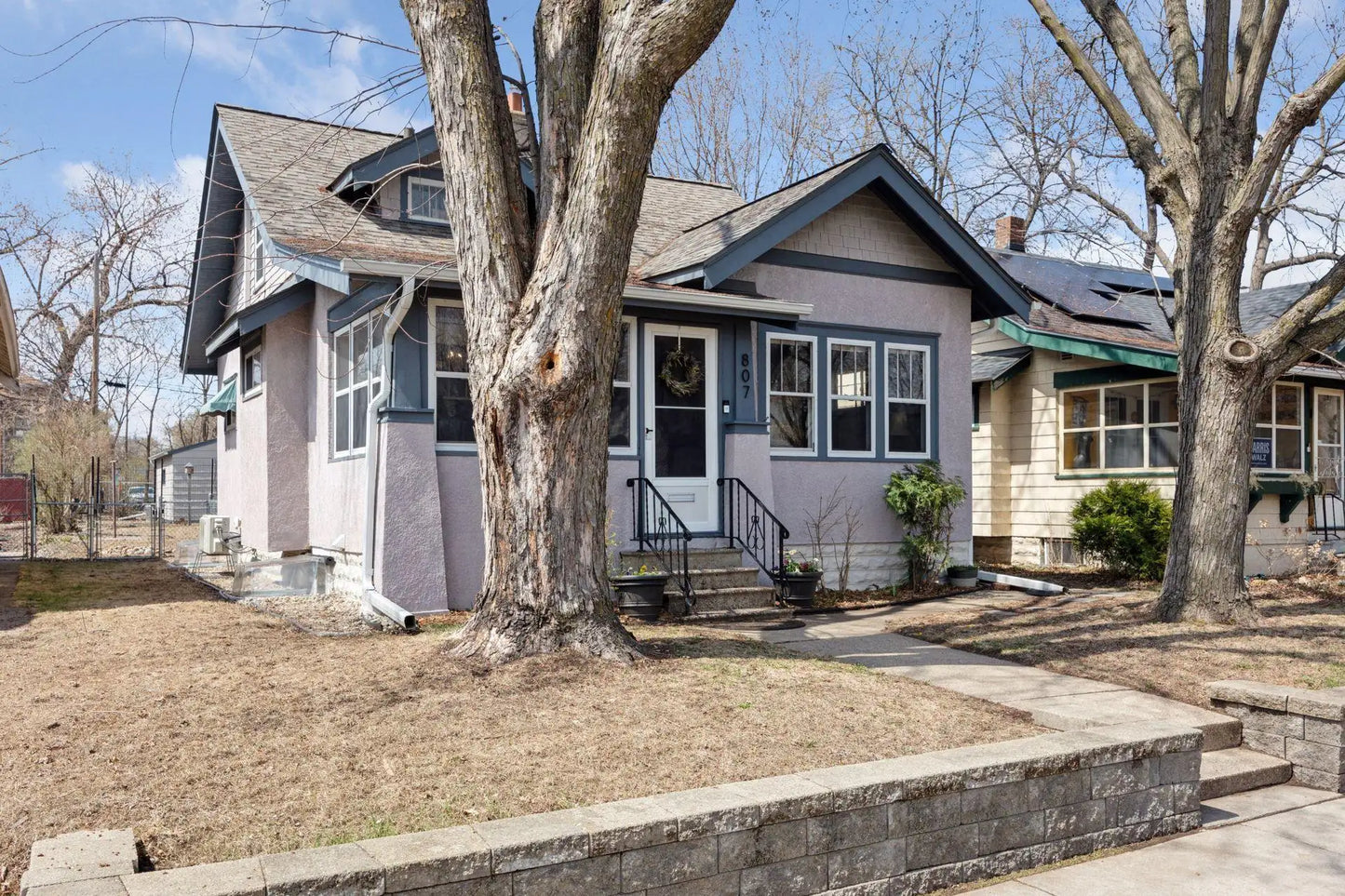 807 Hamline Avenue, Saint Paul, MN 55104