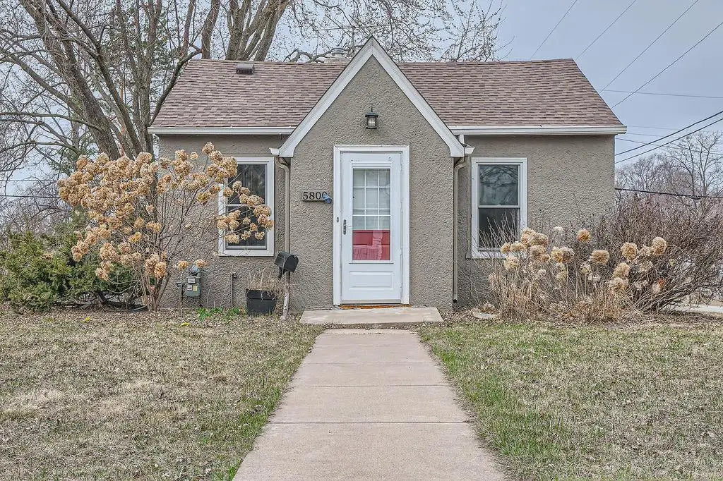 5800 Drew Avenue, Edina, MN 55410
