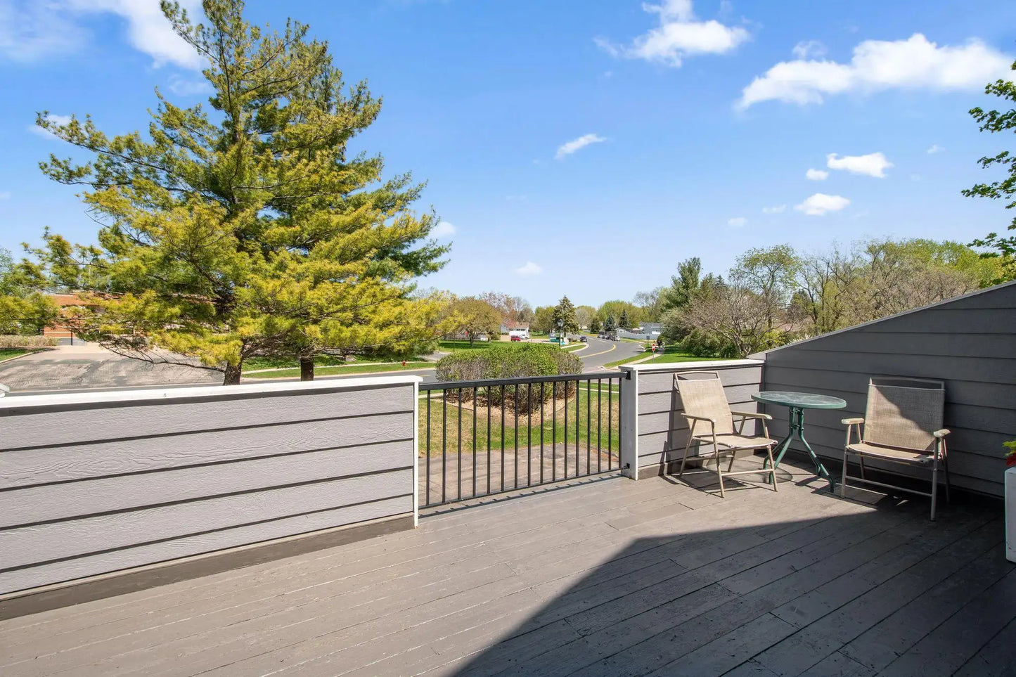 14252 Estates Avenue, Apple Valley, MN 55124