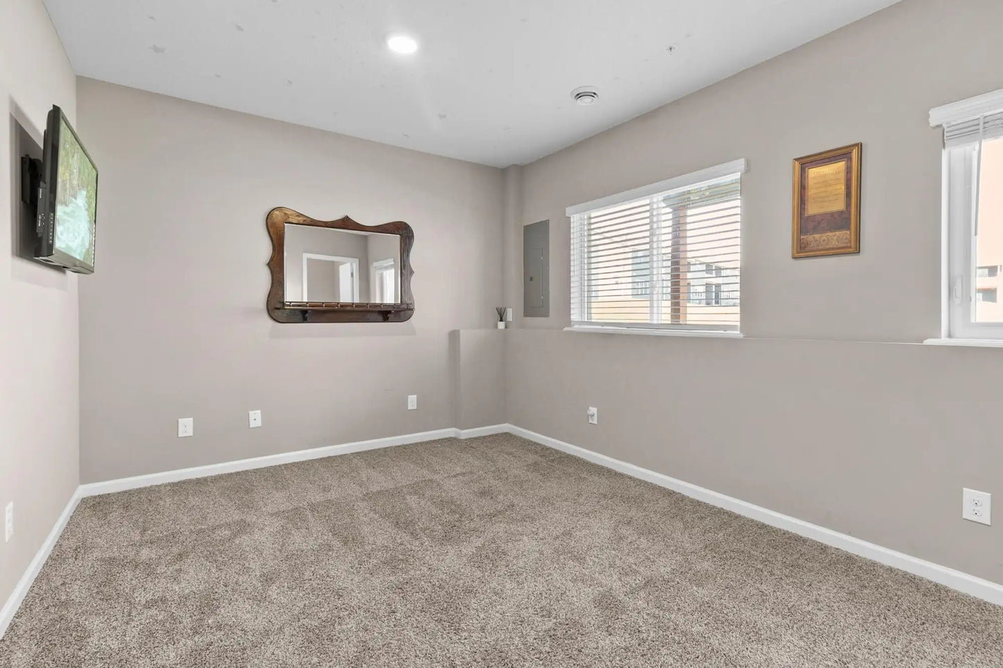 8758 Granite Lane, Woodbury, MN 55129