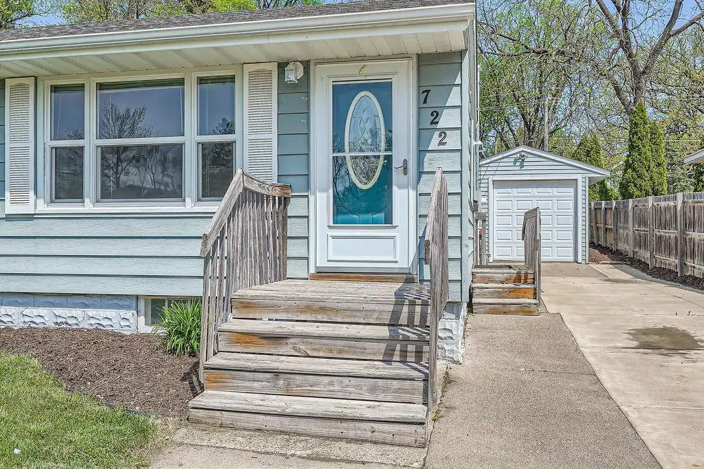 722 5th Street, Hastings, MN 55033