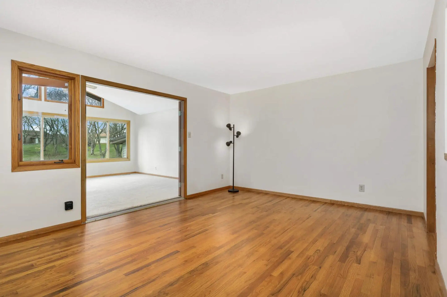 8100 Ivywood Avenue, Cottage Grove, MN 55016