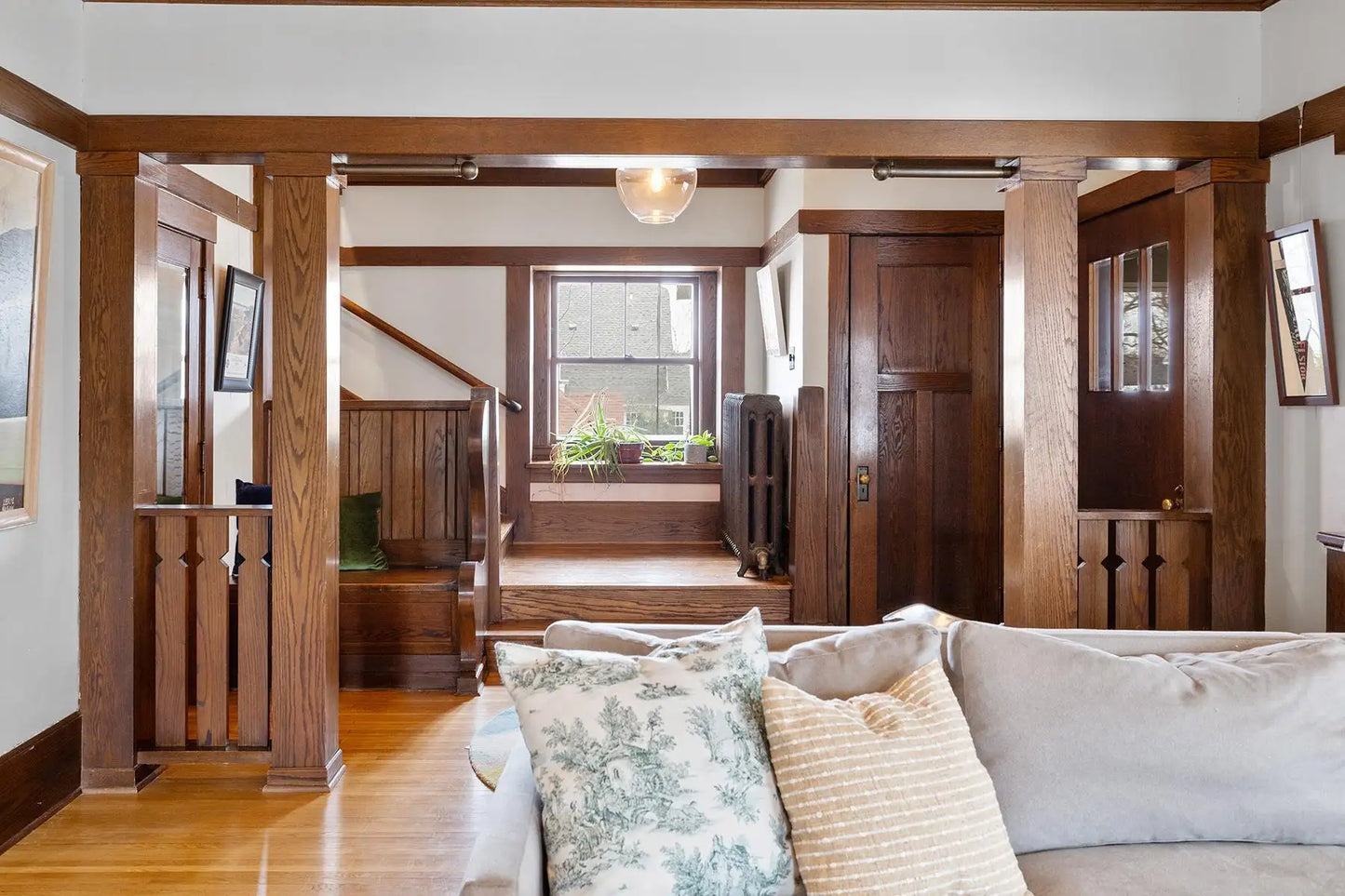 201 2nd Street, Excelsior, MN 55331