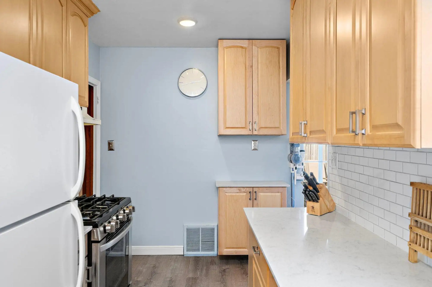 6037 Clinton Avenue, Minneapolis, MN 55419