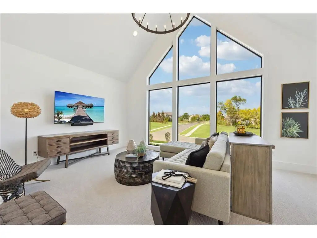 737 Ensconced Way, Chaska, MN 55318