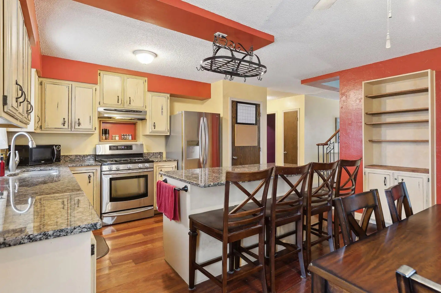232 11th Avenue, South Saint Paul, MN 55075