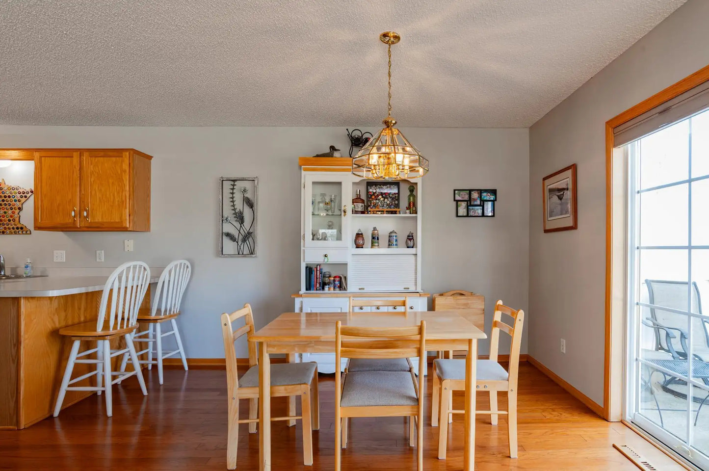 8690 Quarry Ridge Lane, Woodbury, MN 55125