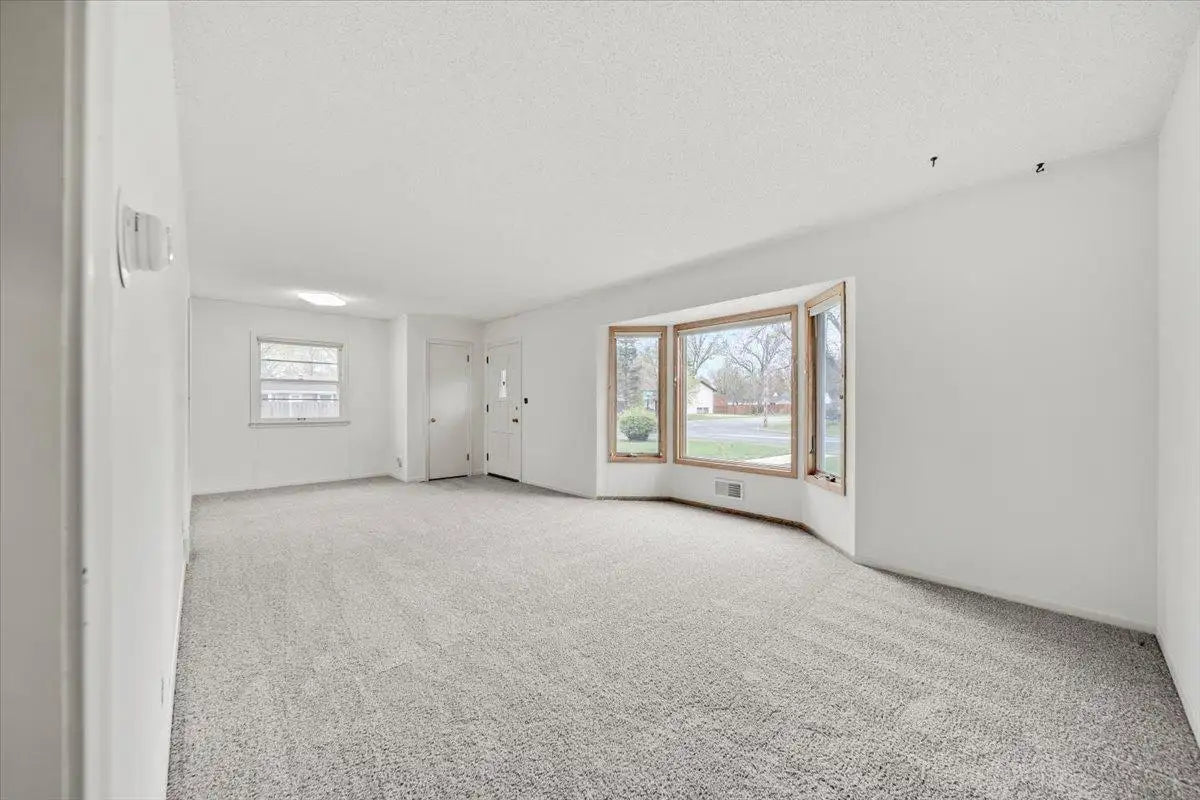 8800 Chicago Avenue, Bloomington, MN 55420