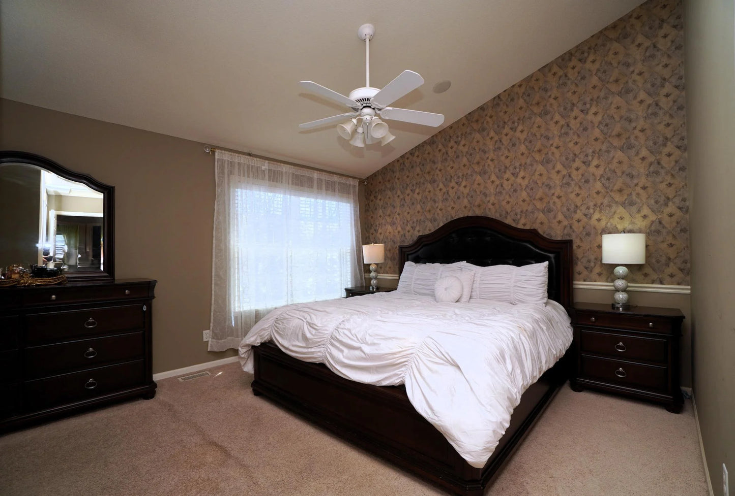 1643 Crossings Boulevard, Shakopee, MN 55379