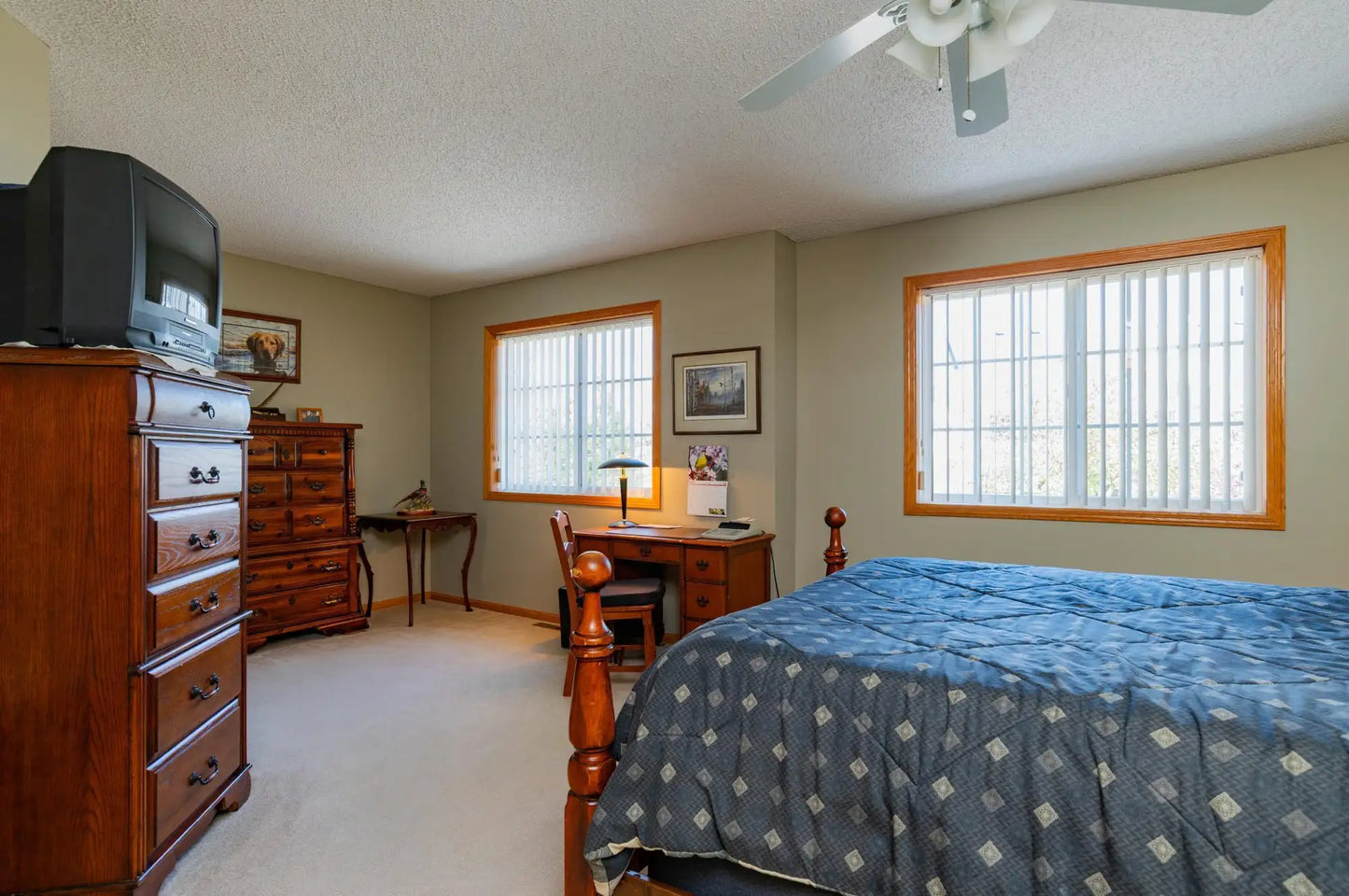 8690 Quarry Ridge Lane, Woodbury, MN 55125