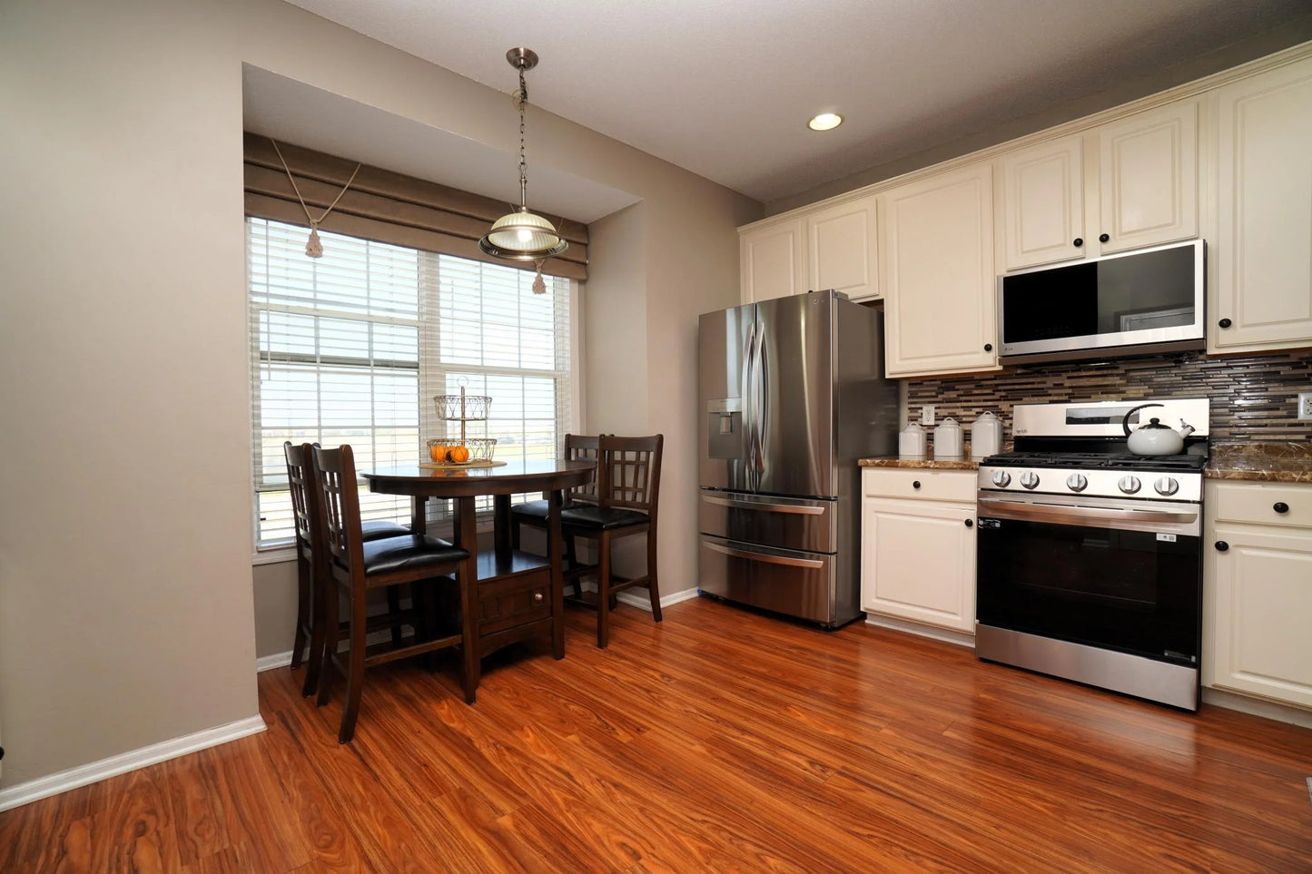 1643 Crossings Boulevard, Shakopee, MN 55379