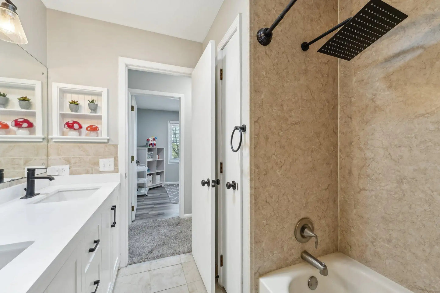 2120 Xanthus Lane, Plymouth, MN 55447