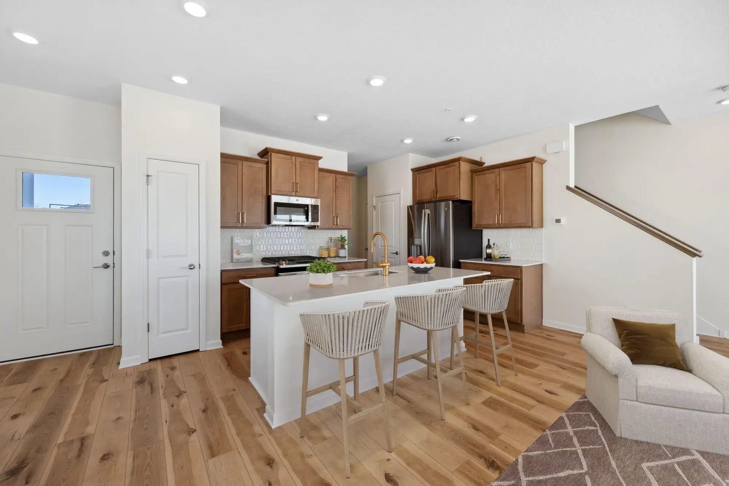 10298 Birchwood Circle, Victoria, MN 55318