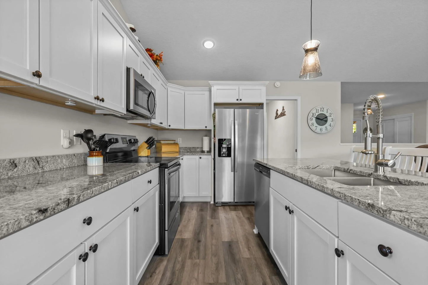 941 Whiskey Road, Isanti, MN 55040