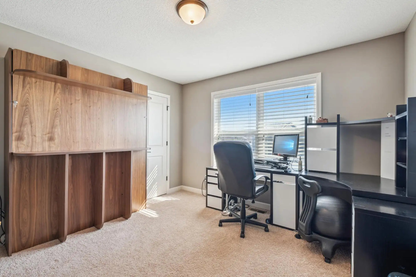 3400 Ridgestone Way, Woodbury, MN 55129
