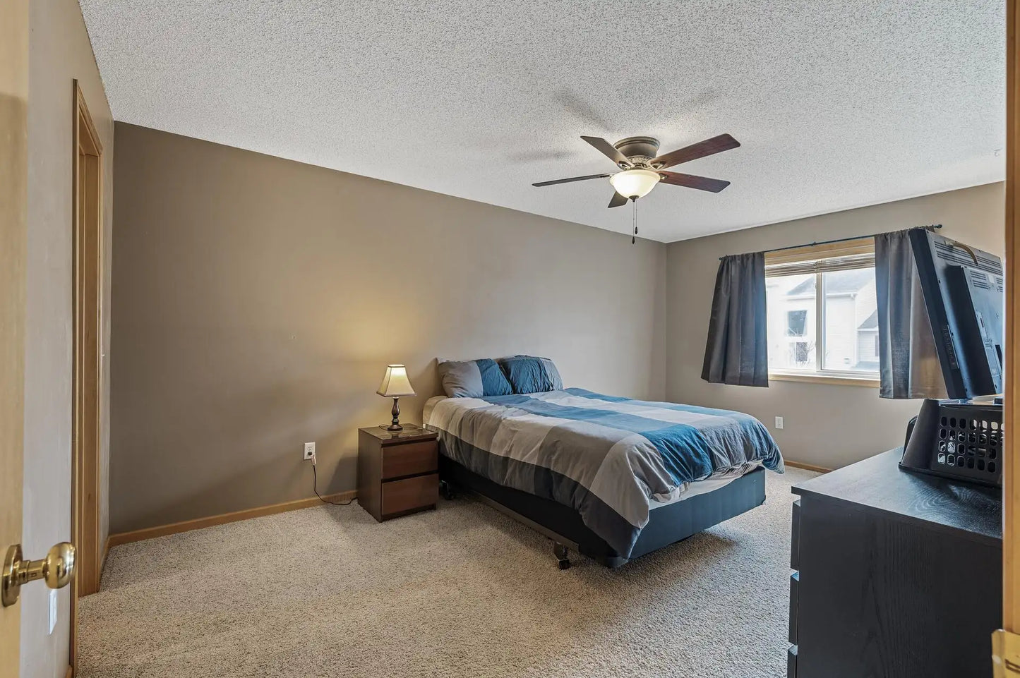 9162 Comstock Lane, Maple Grove, MN 55311