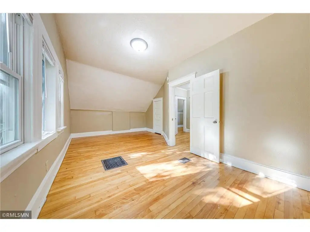 3842 Fremont Avenue, Minneapolis, MN 55412