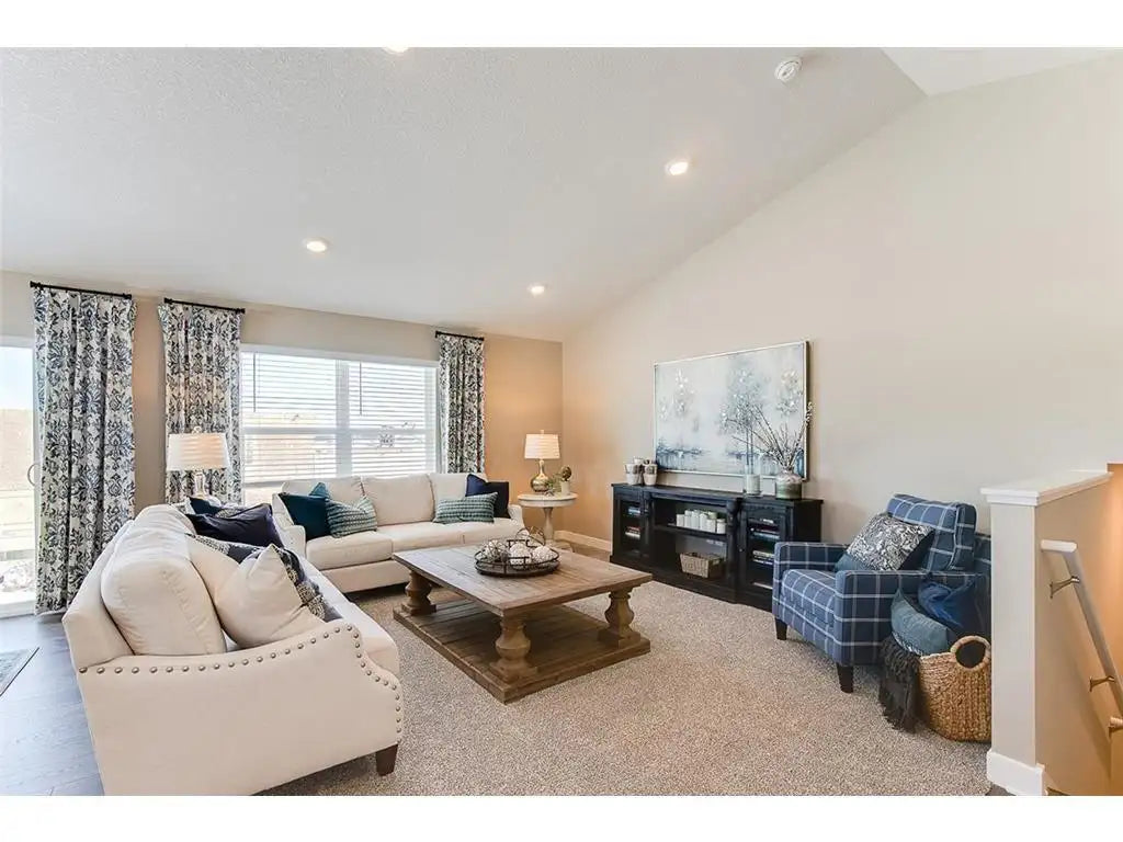5179 Mustang Court, Woodbury, MN 55129