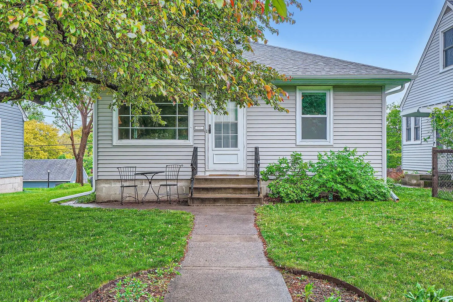 576 36 1/2 Avenue, Minneapolis, MN 55418