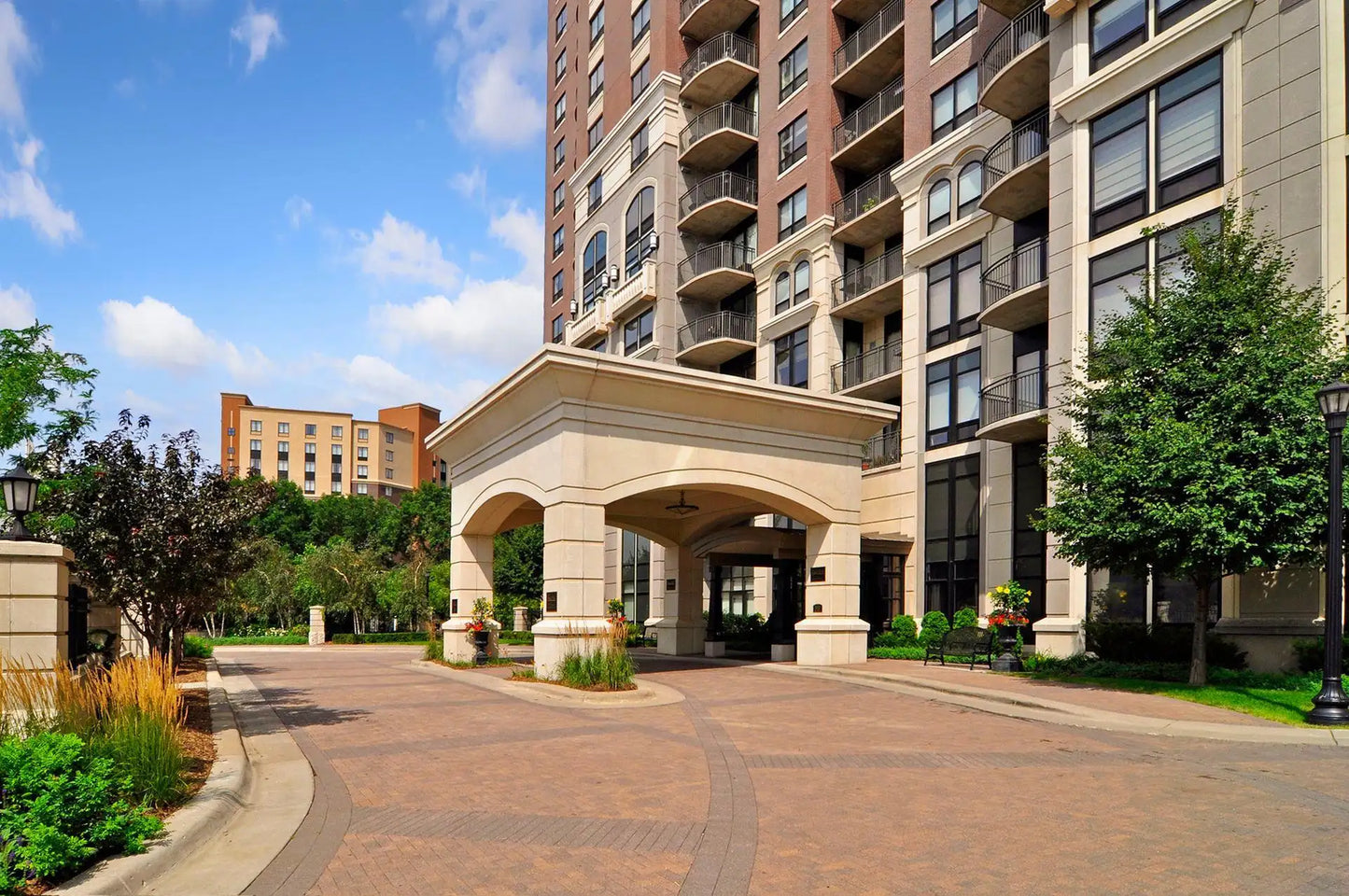 500 Grant Street, Minneapolis, MN 55404